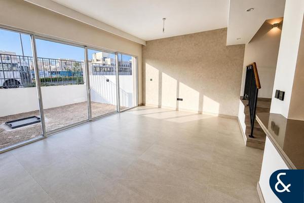 Close to Lagoon | South-Facing | Vacant