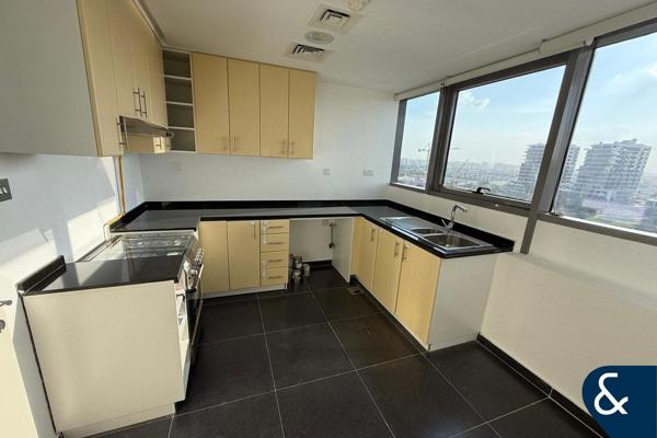 2 Br + Maids | Direct Golf View | Rare Unit