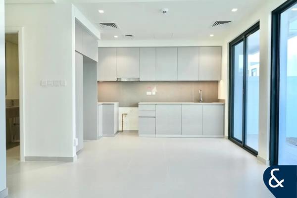 Rented | 3 bedrooms + maid's | Single row