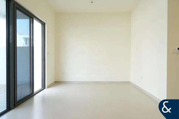 Rented | 3 bedrooms + maid's | Single row
