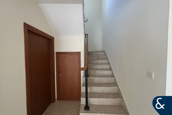 Private Garden | Single Row | Vacant