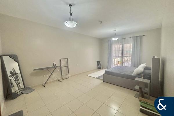 Vacant | Very Spacious | Unique Layout