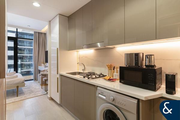 Upgraded | Studio | Luxury Furnishings