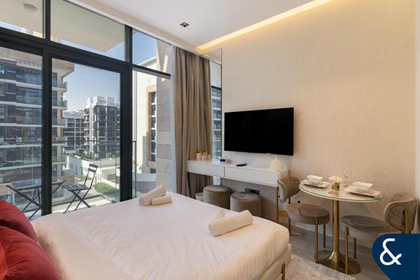 Upgraded | Studio | Luxury Furnishings