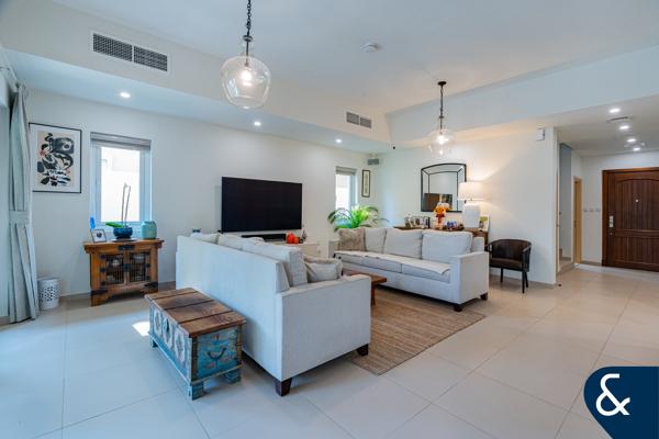 Upgraded | 4 Bed | Luxury Living in La Quinta