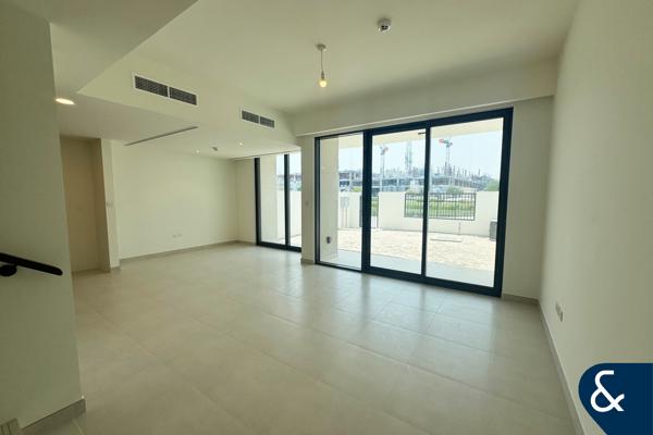 Single Row| Brand New| Close to Amenities