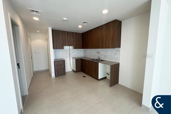 Single Row| Brand New| Close to Amenities