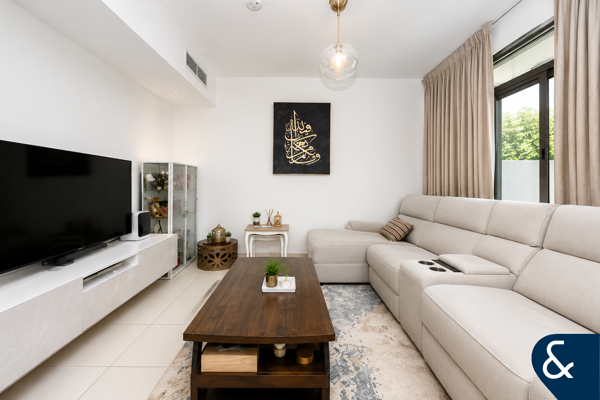 Single Row | Vacant on Transfer | 4BR+Maids
