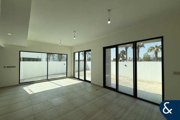 Brand New  | Unfurnished 6 +Maids  | Vacant