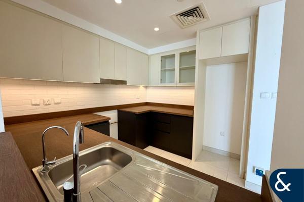 Burj View | 2 Bedroom | Appliances Included