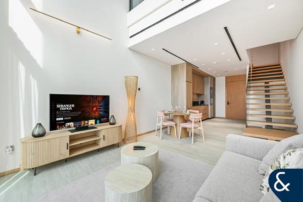 Vacant in April, High finish throughout | Vot