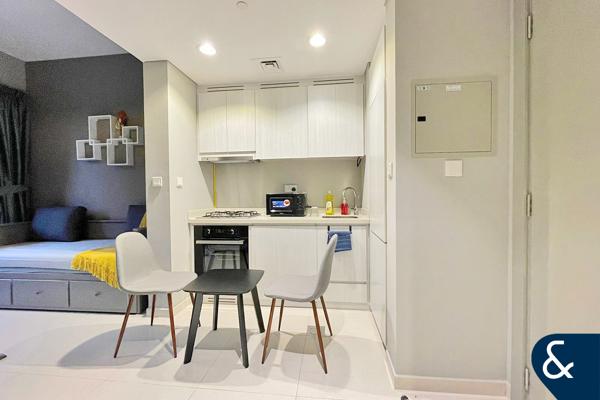 Furnished | Decorated | Near Metro