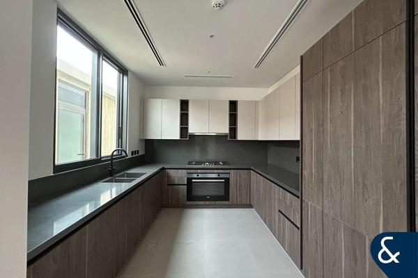 Park Backing | Landscaped | Appliances