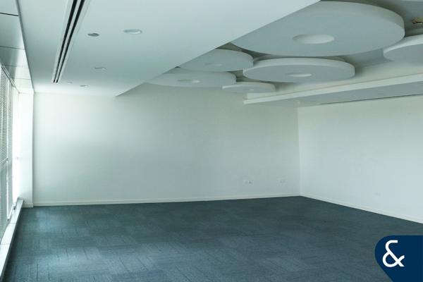 Fully Fitted | Close to Metro | Vacant Now