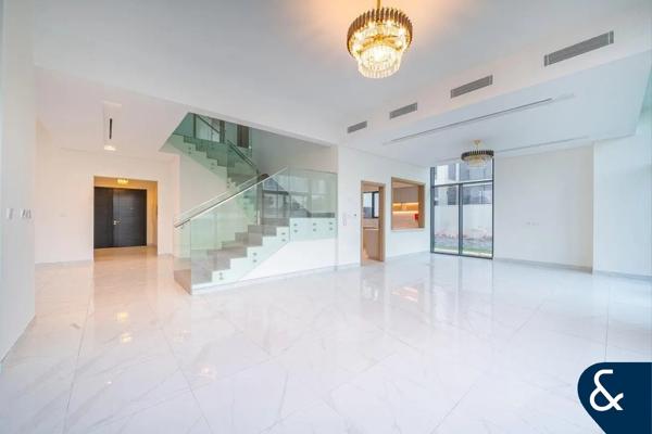 Pool and Park views | Type A | 5 Bedrooms