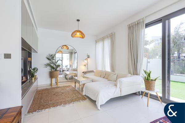 Best Location I Extended I Vacant on Transfer