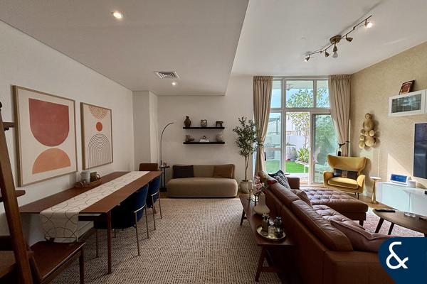 3 Br + Maid | Corner | Fully Upgraded | VOT