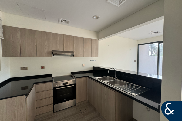 Full Park View | Ready To Move | 4 Cheques