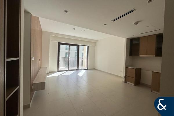 2 Bed | Unfurnished (Upgraded) | Vacant now