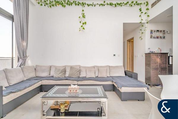 Huge Terrace | 3 Bed plus maids | VOT