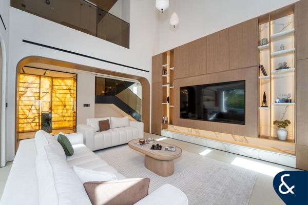 Fully Upgraded | 5 Bedrooms | Private Pool