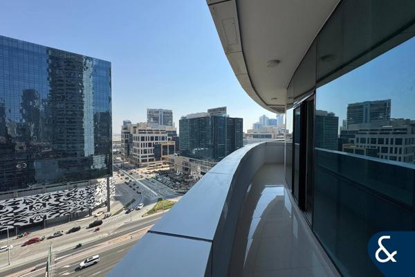 Exclusive | High Floor | Ready to move