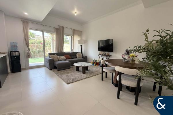 Single Row | Large Garden | Close to Pool