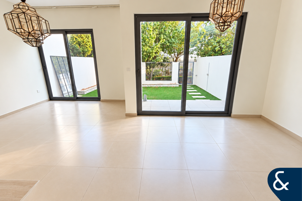 Single Row | Quiet & Private Location | Ready