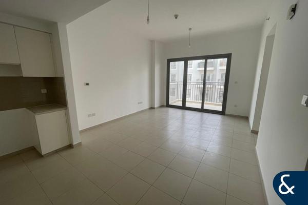 12 CHEQUES | OPEN LAYOUT | HIGH FLOOR