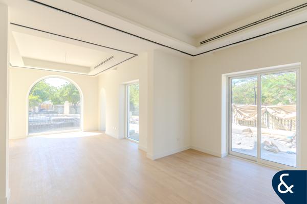 HUGE Corner Plot | Pool | 4 Bedrooms