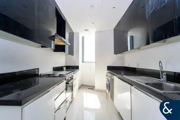 Large Layout | Medium Floor | Prime Location