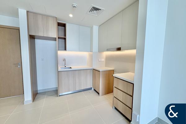 Island Park 2 | One Bed | Low-Rise Building