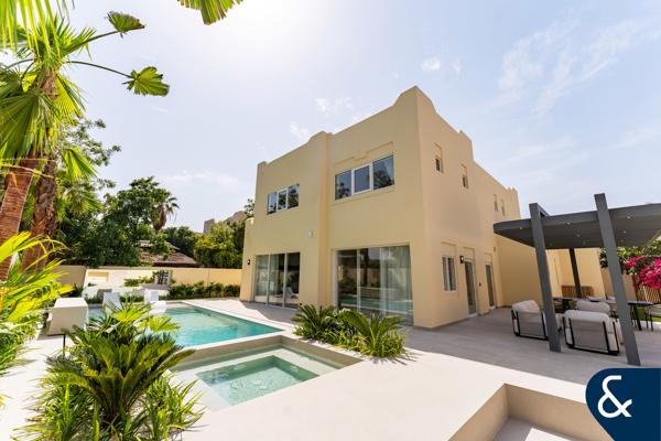 Upgraded | Extended | 5 Bed | Pool | Vacant
