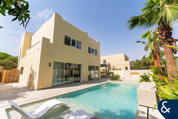 Upgraded | Extended | 5 Bed | Pool | Vacant