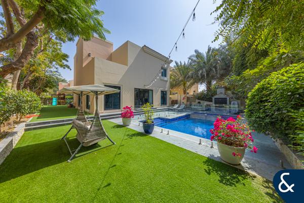 5 Beds | Upgraded C3 | Vacant | Top Location