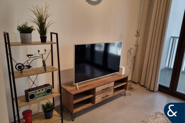 1 Bedroom| Furnished| Vacant On Transfer