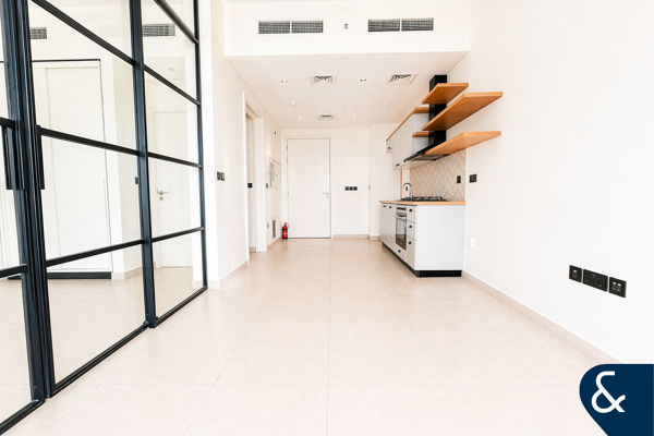 Bright | Open plan Living | Burj View