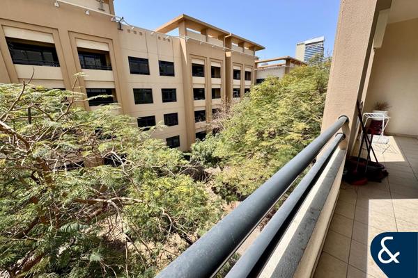 3 Bedroom | Vacant on Transfer | Garden View