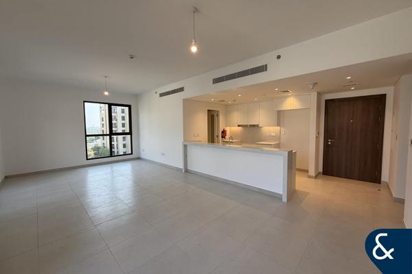 Large Layout | Vacant | 3 Bedroom Apartment