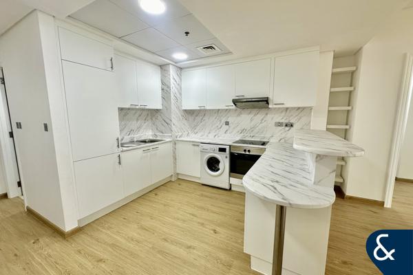 1 Bed | Upgraded | DIFC Views | Unfurnished