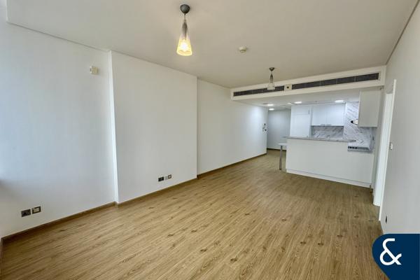 1 Bed | Upgraded | DIFC Views | Unfurnished