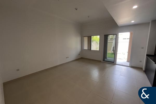 Single Row | Close to Pool | Landscaped