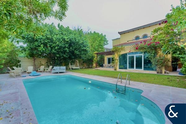 4 Bed Large | Upgraded | VOT | Exclusive