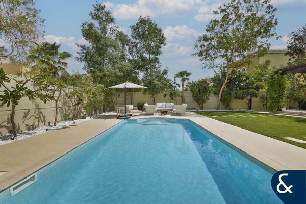 4 BR Large | Exclusive | Upgraded | Quiet