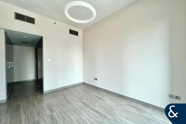 1 Bed | Low Floor | Vacant | Under Market