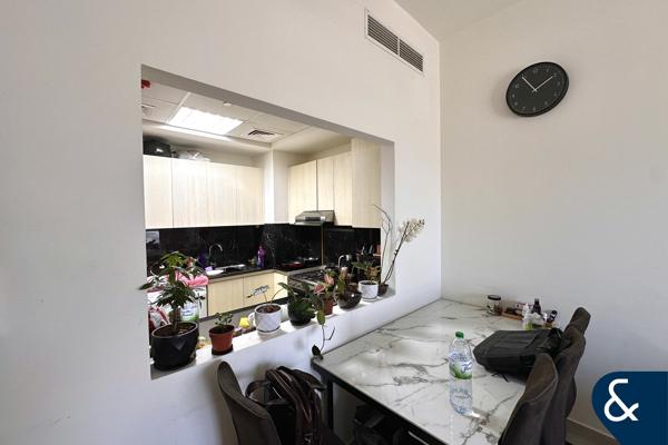 Vacant | Pool View | Furnished | 2 Beds