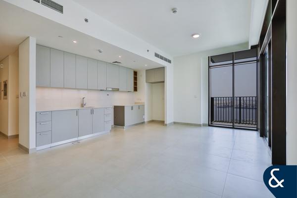 Brand New Unit | Vacant Now | Water View