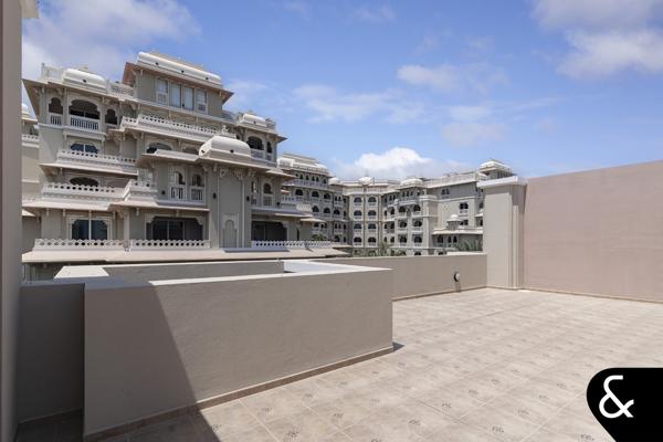 Exclusive | 5 Bedroom | Fully Renovated - Image 2