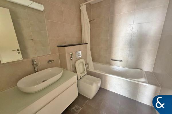 1 Bedroom Apartment | High Floor | Spacious