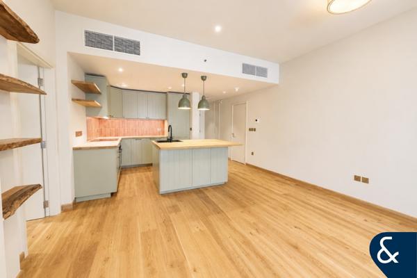 Semi Furnished or UF/ Upgraded/ Garden Unit